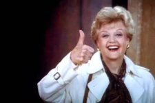 angela-lansbury-la-signora-in-giallo-2-480x320.jpg
